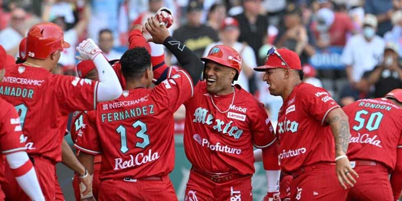 Diablos Rojos del México vencen a los New York Yankees en el primer juego de la serie en Ciudad de México