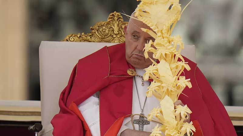 El papa se salta homilía de Domingo de Ramos al inicio de Semana Santa atareada