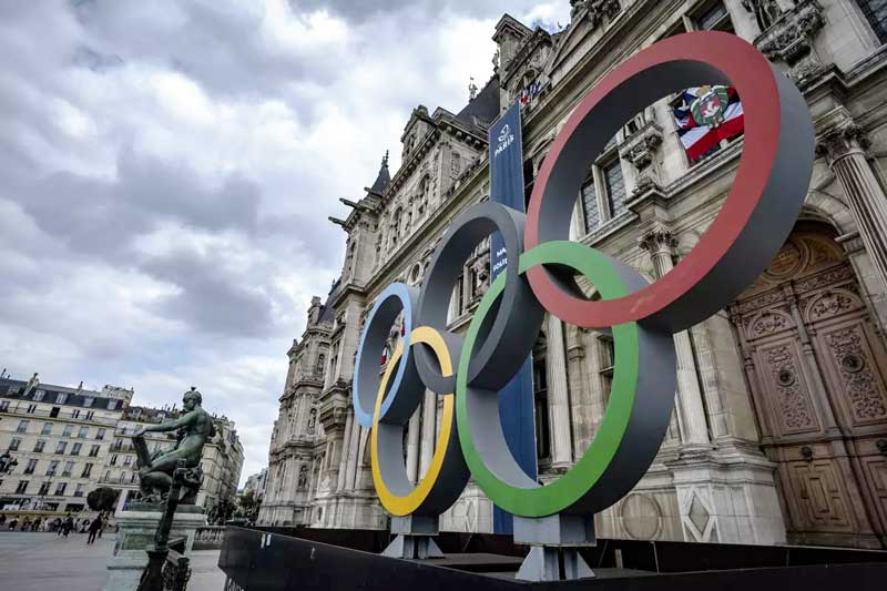 Presidente de Francia, Emmanuel Macron, advierte que la ceremonia de los Juegos Olímpicos corre riesgo de cancelarse